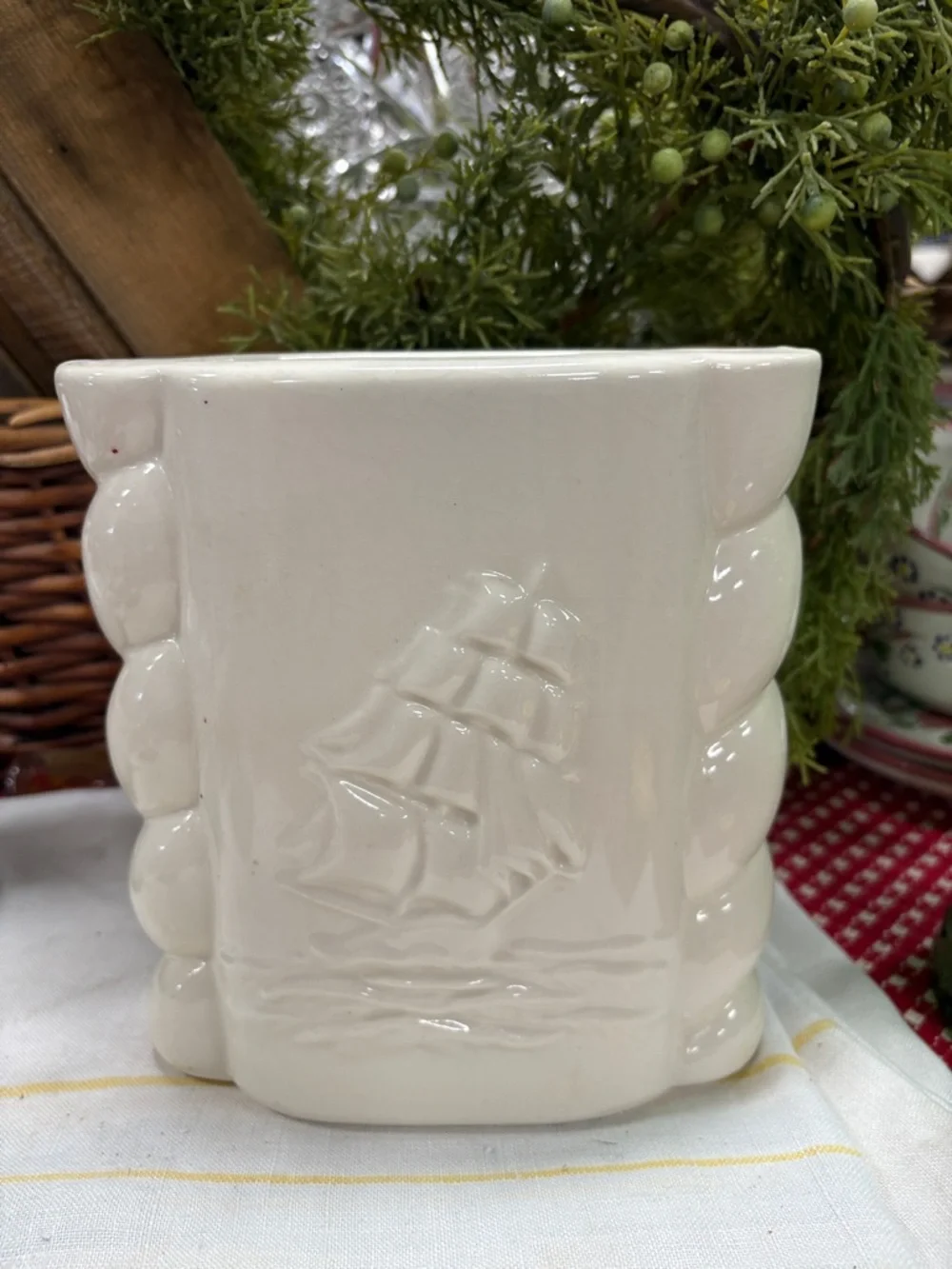 Vintage Abingdon Pottery Vase Beige 7